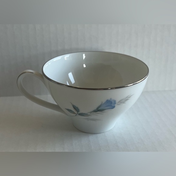 Noritake Sylvia Cups & Saucers. - Picture 4 of 9